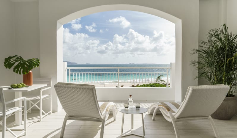 Beachfront Junior Suite Patio